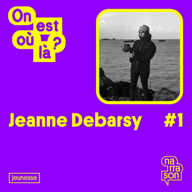Cover de l'épisode 1 : photo noir et blanc de Jeanne Debarsy au bord de la mer, fond violet